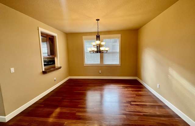 8557 SE Bristol Park Dr. Gallery 4