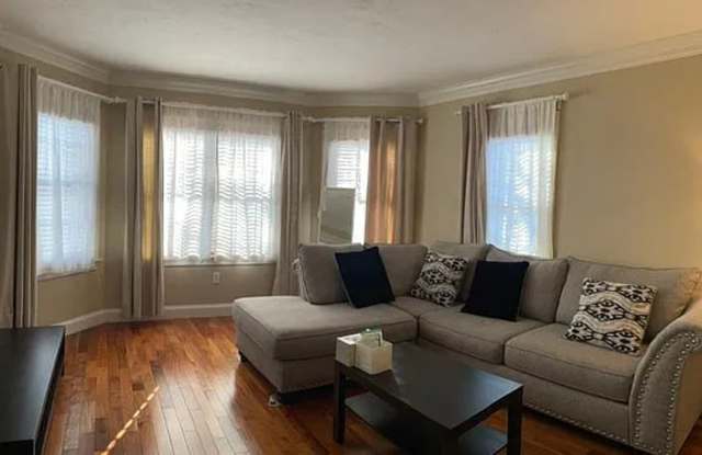 372 Washington St # 1 Gallery 2
