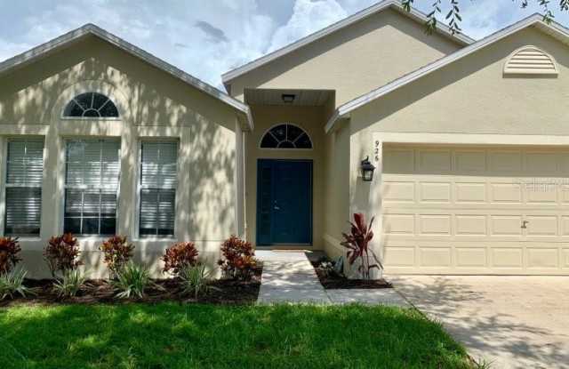 926 HATTERAS AVENUE - 926 Hatteras Avenue, Minneola, FL 34715
