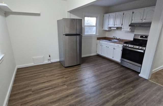 33 Avenel Street - 33 Avenel Street, Avenel, NJ 07001