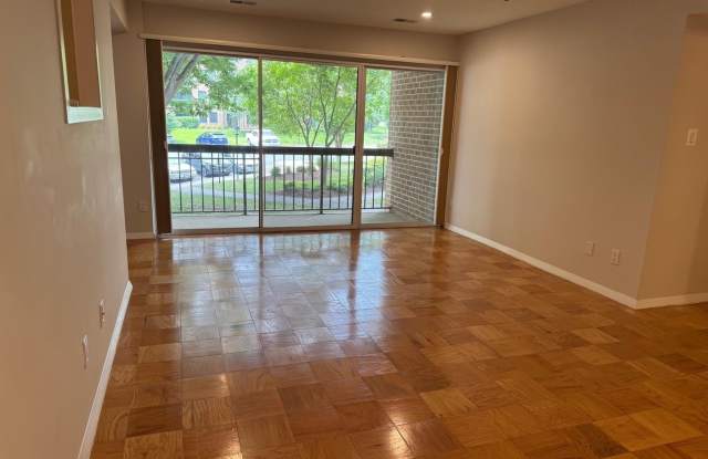 5817 EDSON LN #101 Gallery 2