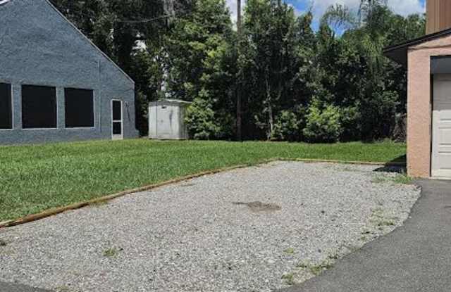 21335 Coakley Ln Gallery 4