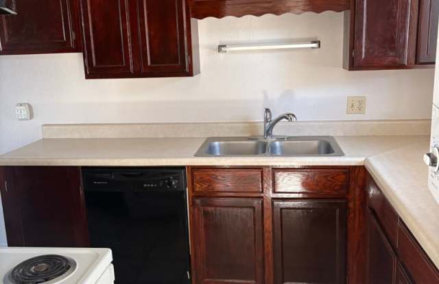 Three bedroom Condo Gallery 3