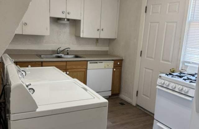 320 North 200 East Gallery 3