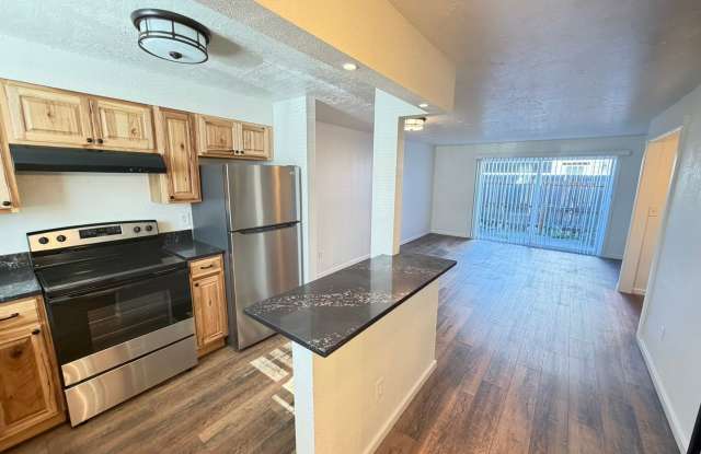 2 Bedroom Town House! photos photos 2 Bedroom Town House! photos photos