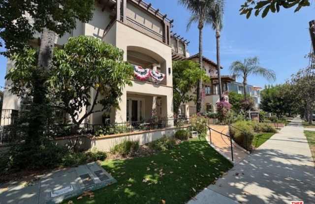 216 S Madison Ave photos photos