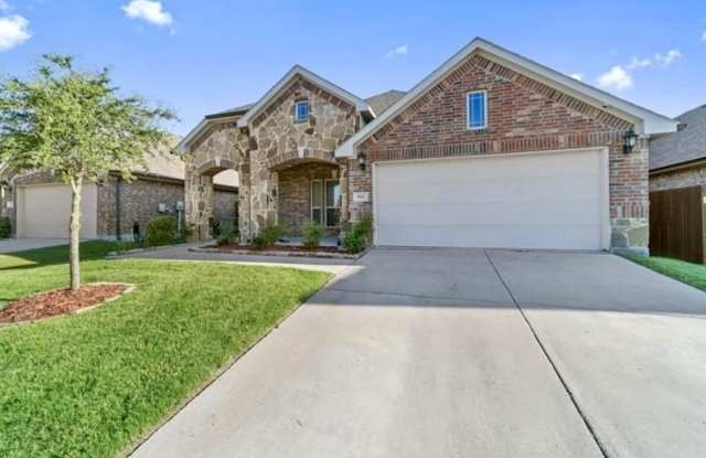 800 Chatsworth Drive photos photos