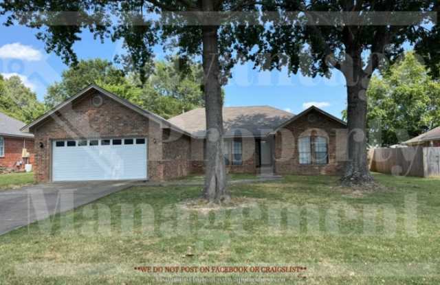 2130 Maplewood Drive - 2130 Maplewood Drive, Conway, AR 72032