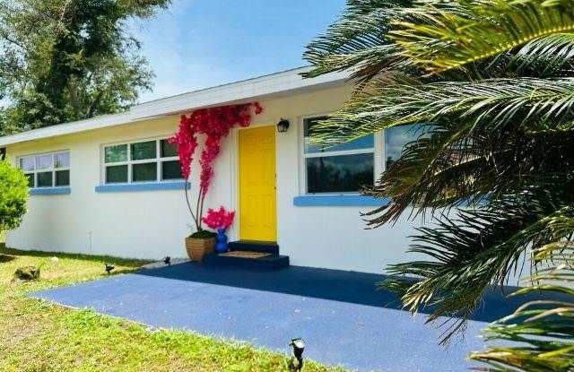 4936 S Lakewood Drive photos photos