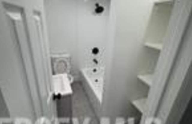 542 Miller Street Gallery 2