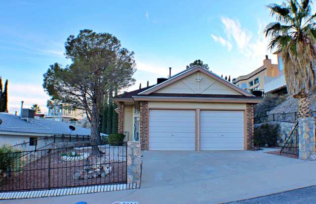 Charming Single-Story Home Move-in-Ready photos photos