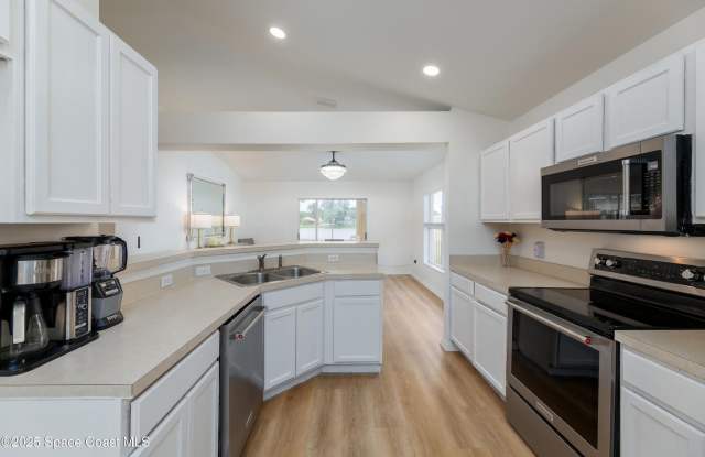 4540 Bellaluna Drive Gallery 3