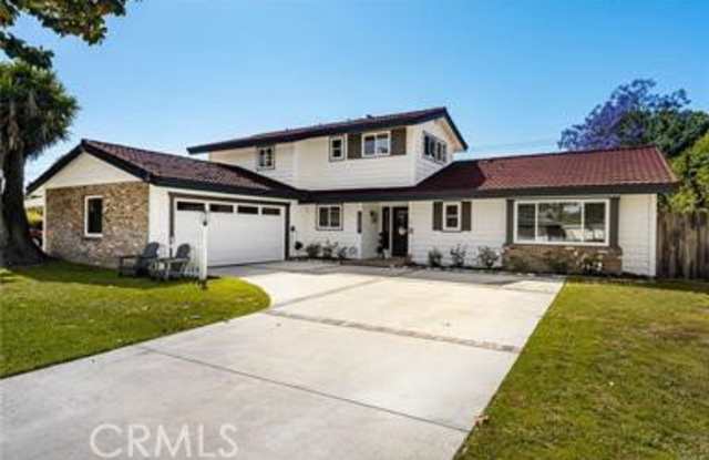 13381 Del Cerro Drive photos photos