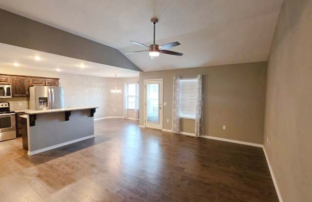 Beautifully Updated 3-Bedroom Home with 3-Car Garage, Workshop & New Privacy Fence Gallery 3