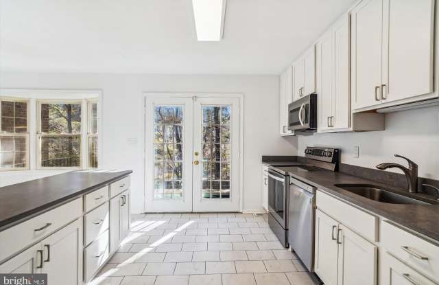 7512 HEATHERTON LANE - 7512 Heatherton Lane, Potomac, MD 20854
