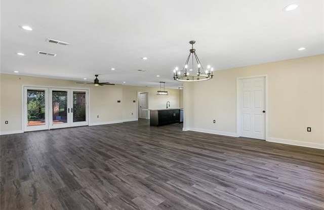 5001 PURDUE Drive Gallery 4