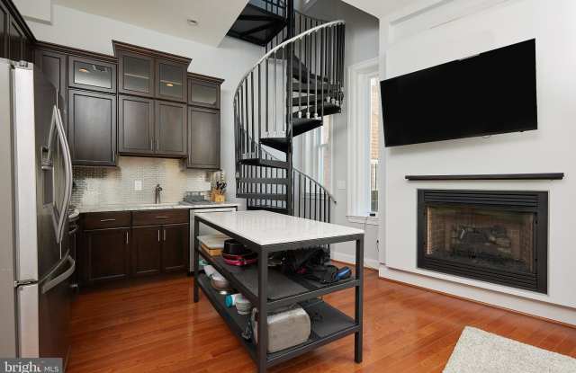 2019 19TH STREET NW - 2019 19th Street Northwest, Washington, DC 20009