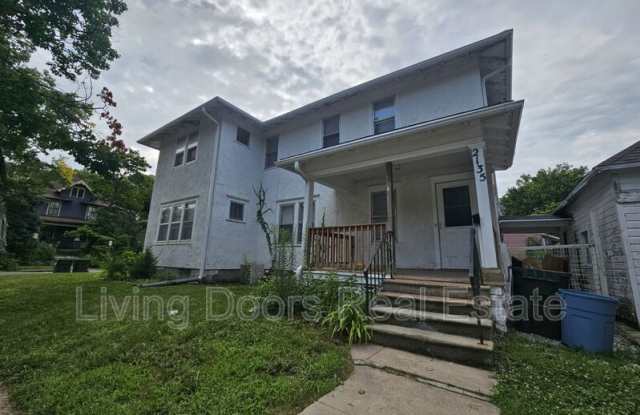 2135 Garfield St. photos photos