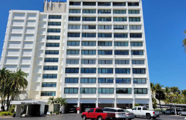 Annual UNfurnished Siesta Key Gulf front 2/2 condo with water views! photos photos
