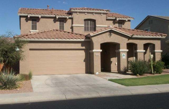 5 BEDROOMS PLUS OFFICE/DEN, 3 BATH - 6933 South View Lane, Gilbert, AZ 85298