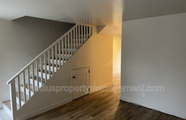 3387 Mission Drive Gallery 2