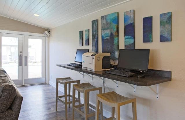 Erlands Point Gallery 2