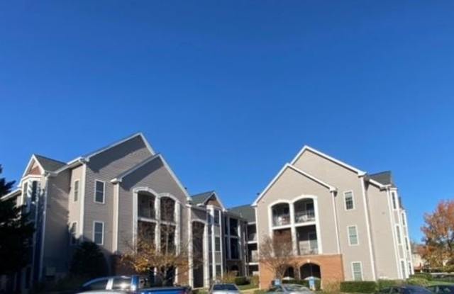 20445 CHESAPEAKE SQ #300 Gallery 1