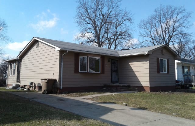 570 Highland Avenue - 570 Highland Avenue, Pontiac, MI 48341