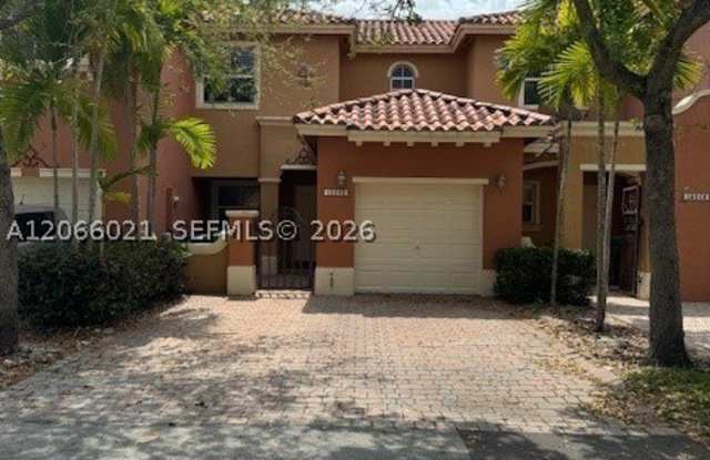 15242 SW 30th Ter Gallery 2