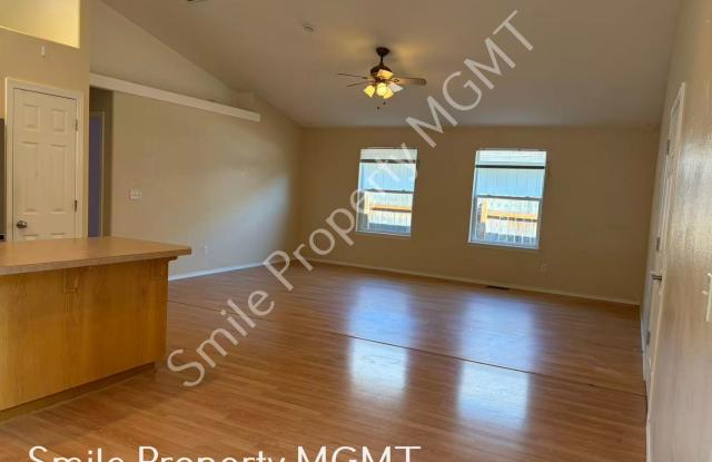 Ranch House with Fenced Yard Gallery 4