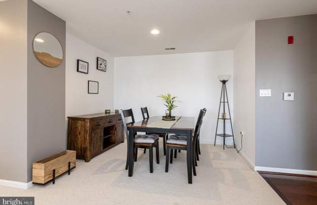 4800 COYLE Road Gallery 4
