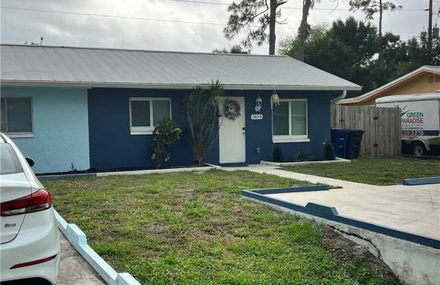 19113/115 Holly Road photos photos