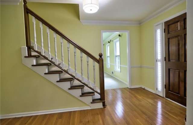 2101 Mark Hall Court Gallery 4