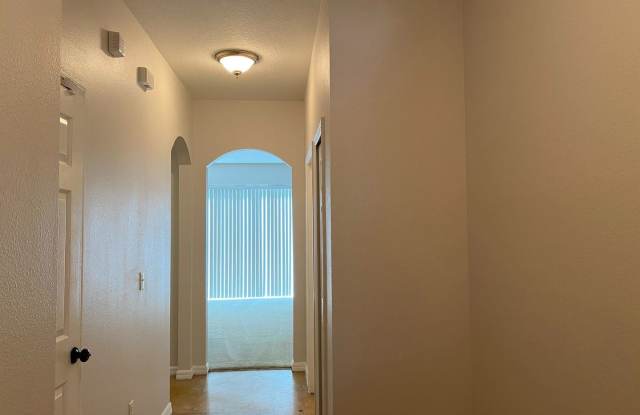 1614 Orrington Payne Place Gallery 2