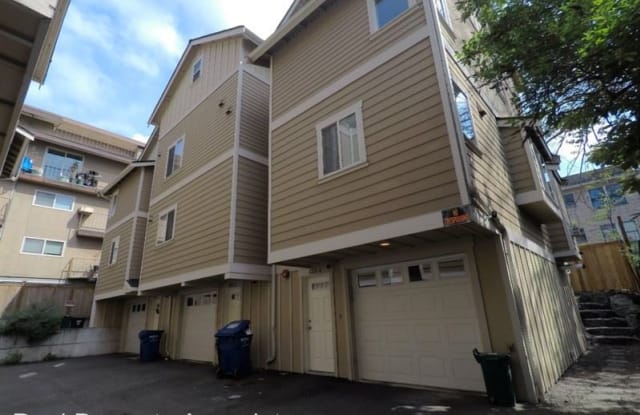 4216 7th Ave NE  Unit A - 4216 7th Ave NE, Seattle, WA 98105