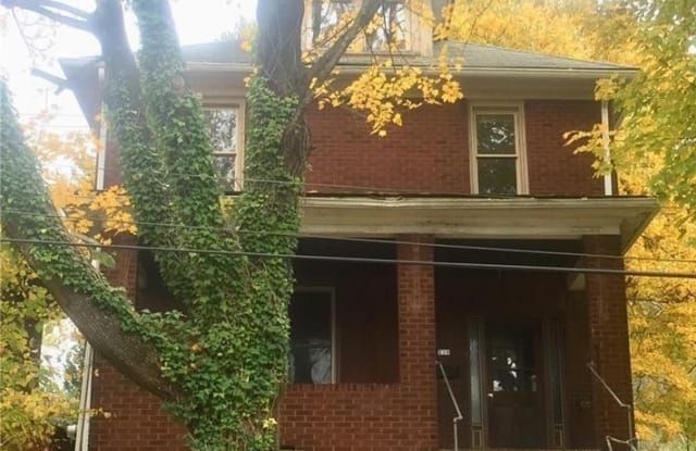 210 Torrence Street - 210 Torrence Street, Turtle Creek, PA 15145