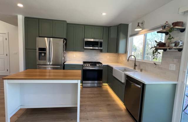 545 Shenandoah Street photos photos