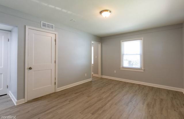 11665 Norborne Gallery 3