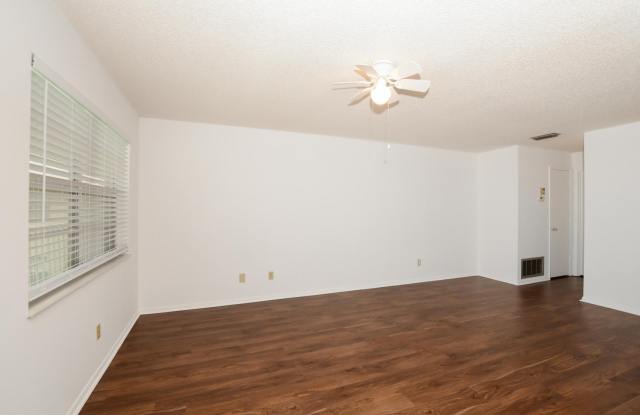 8 Lake Vista Trail Gallery 4