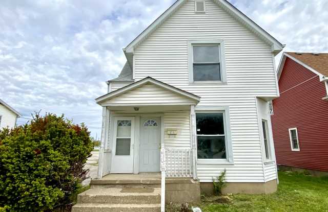 211 W Williams St - 211 West Williams Street, Danville, IL 61832 211 W Williams St - 211 West Williams Street, Danville, IL 61832