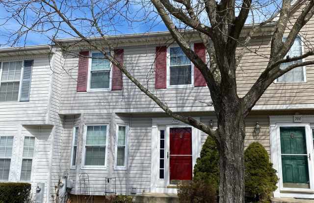 702 MEDINAH CIRCLE - 702 Medinah Circle, Westminster, MD 21158