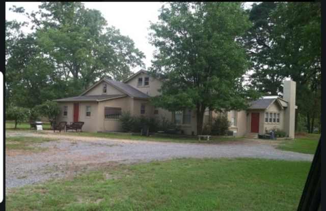 301 Opal Lake Dr - 301-A Opal Lake Dr. Gallery 1