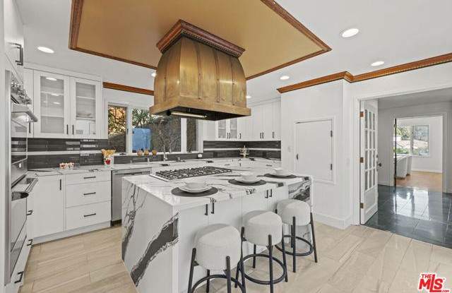 865 Warner Avenue photos photos