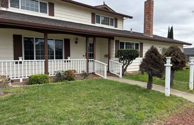 Beautiful 4 Bedroom, 3 Bath Home photos photos