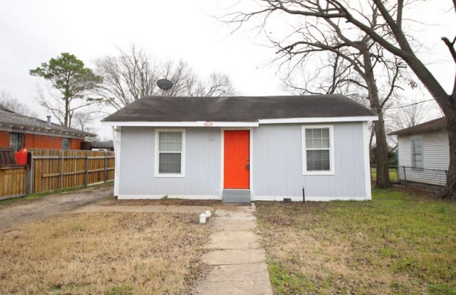 8624 Old Homestead Dr - 8624 Old Homestead Drive, Dallas, TX 75217