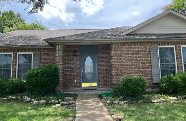 4409 Seville Lane Gallery 2