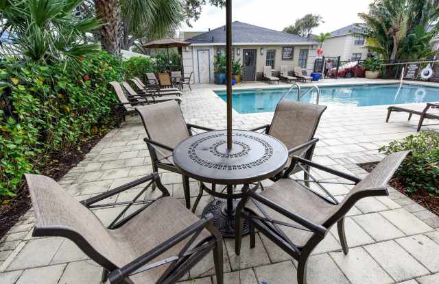 Green Oaks photos photos
