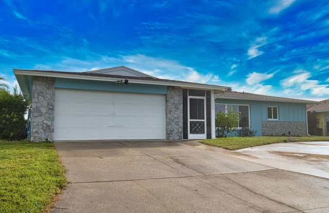 Annual Unfurnished 2 Bedroom 2 Bathroom Single Family Home in Venice Gardens with Water View! photos photos