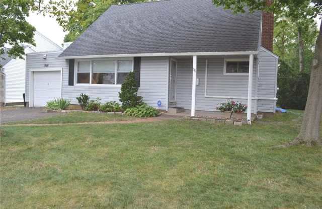 50 Commander Avenue - 50 Commander Avenue, Garden City, NY 11530