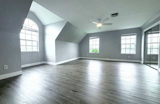 Quiet Residential Area of Cape Coral, 4/3 Home! photos photos